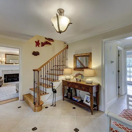 24 Red Maple Villa